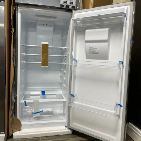 chiq-88cuft-refrigerator-big-3