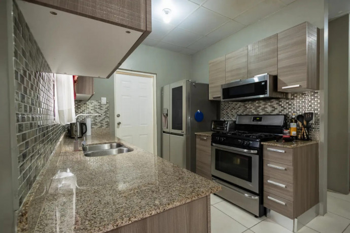 2-bedroom-house-in-glendale-gardens-big-5